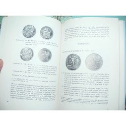 1984 (71) Jaarboek van het Koninklijk Nederlands Genootschap voor Munt- en Penningkunde.