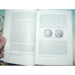 1983 (70) Jaarboek van het Koninklijk Nederlands Genootschap voor Munt- en Penningkunde.